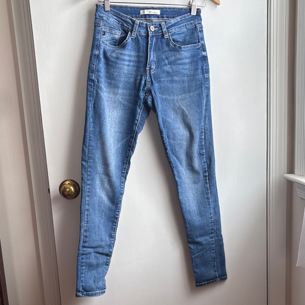 KanCan Medium Wash Midrise Skinny Jeans in Classic Blue